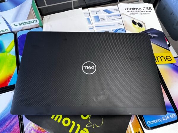 Dell Latitude 5400 14-inch Laptop – Core i5, 8GB RAM, 256GB SSD, Full HD, Backlit Keyboard, Windows 10 Pro (Renewed)